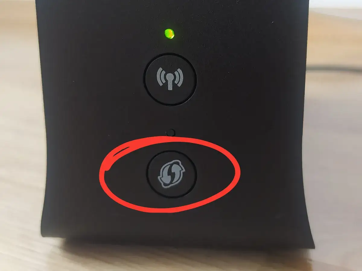 przycisk WPS na routerze Wi-Fi